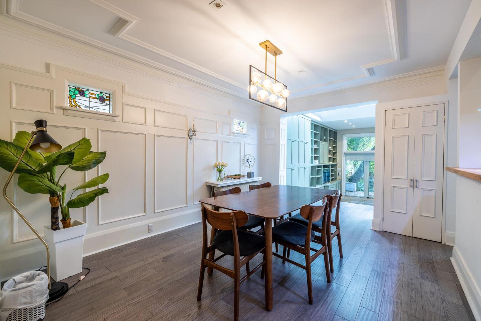Double Bedroom On Up Or 3 Bedrooms In Basement Near Eglinton Subway Station Toronto Exteriör bild